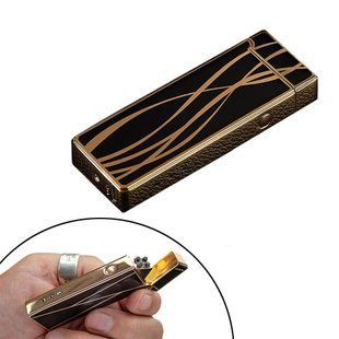 USB запальничка імпульсна електронна 2 дуги Lighter золота з чорним 7000003589 фото